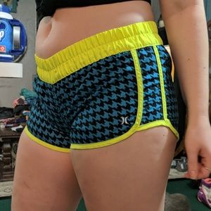 Unique Hurley board shorts w/ pocket